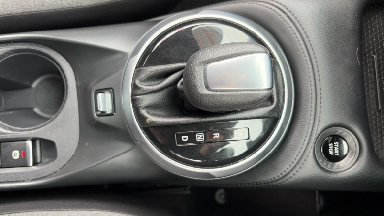 Nissan Juke 1.6 Hybrid N-Connecta 5dr Auto Hybrid Hatchback